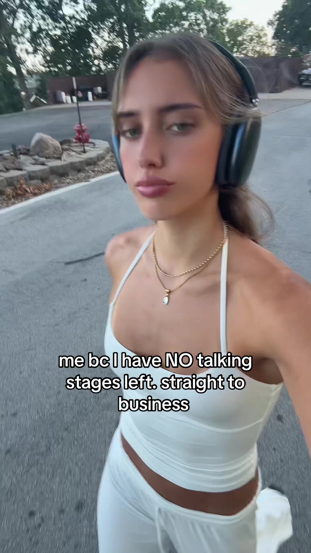 @lyvie