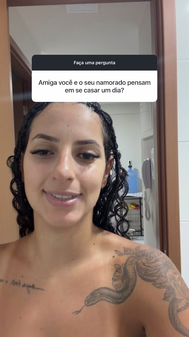 @lari gomes
