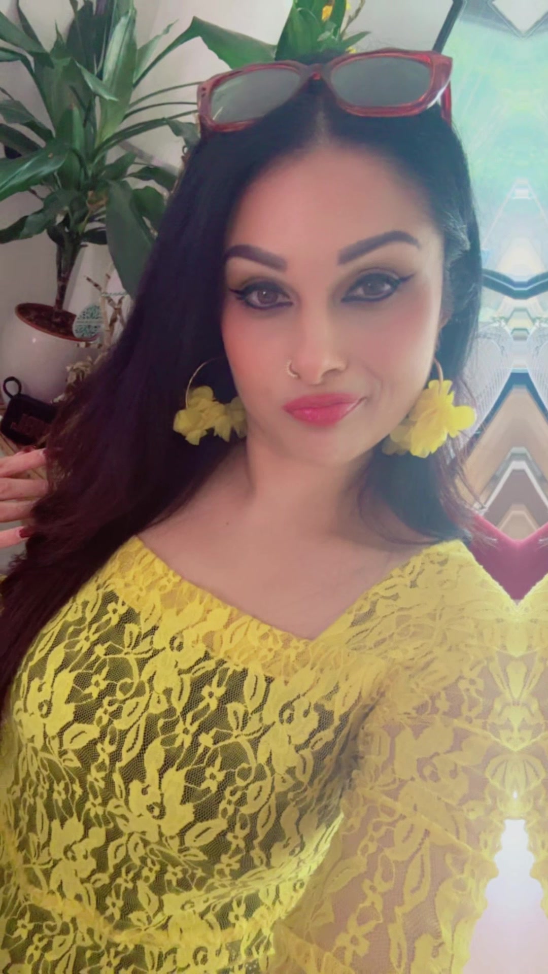 @Firozha 🇳🇱🇸🇷🇮🇳
