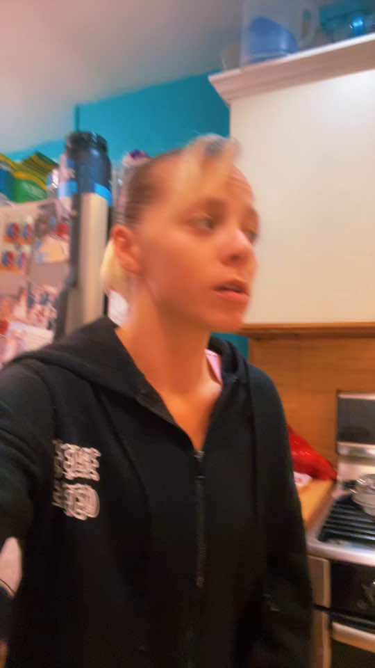 @Tarasawesome88