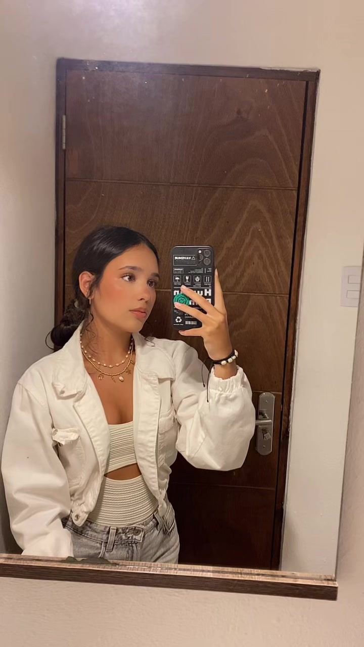 @luciaaa