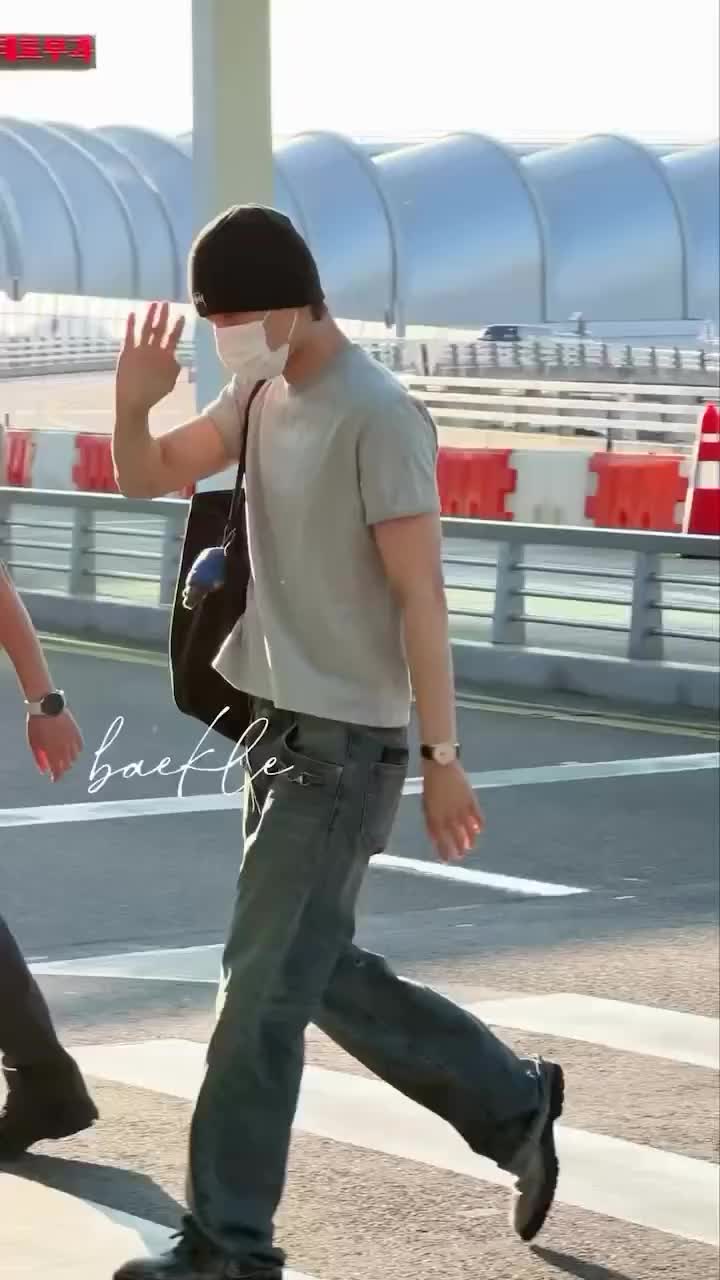 @Xiumin ❄️🐱💋🧚🏻&zwj;♂️
