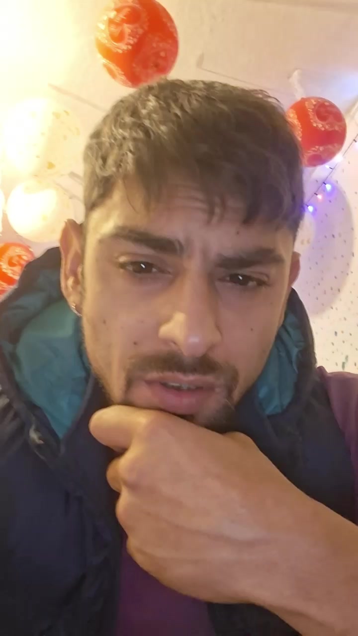 @omul cu povesti de groaza