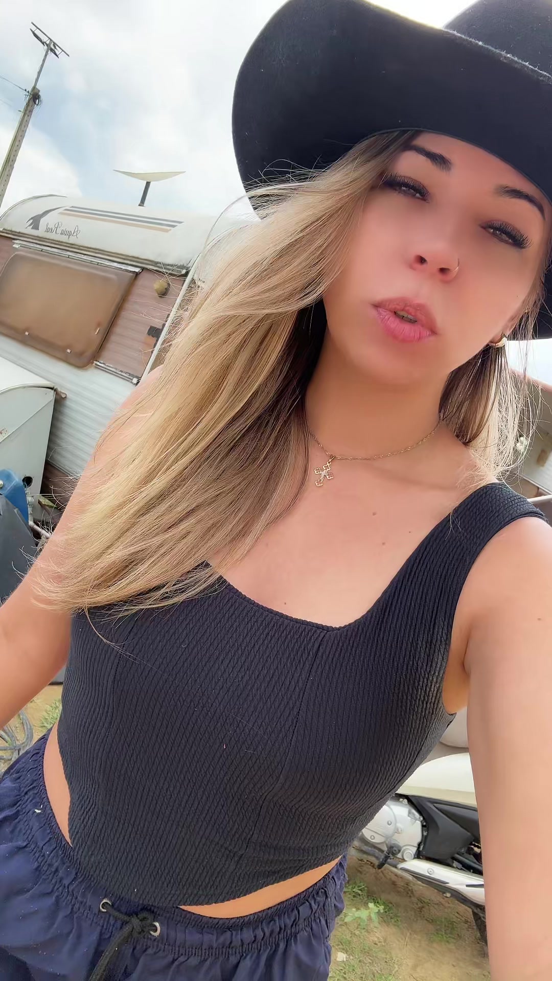 @Vanessa Petersen💛✨