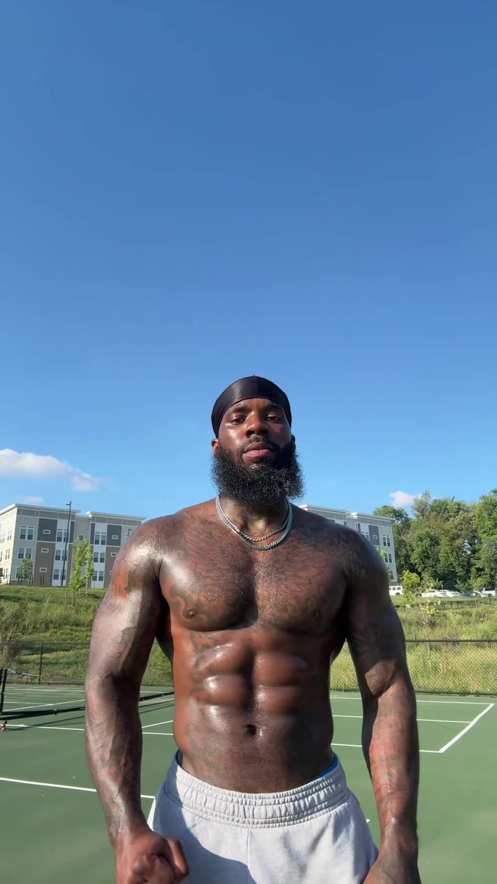 @bigq385