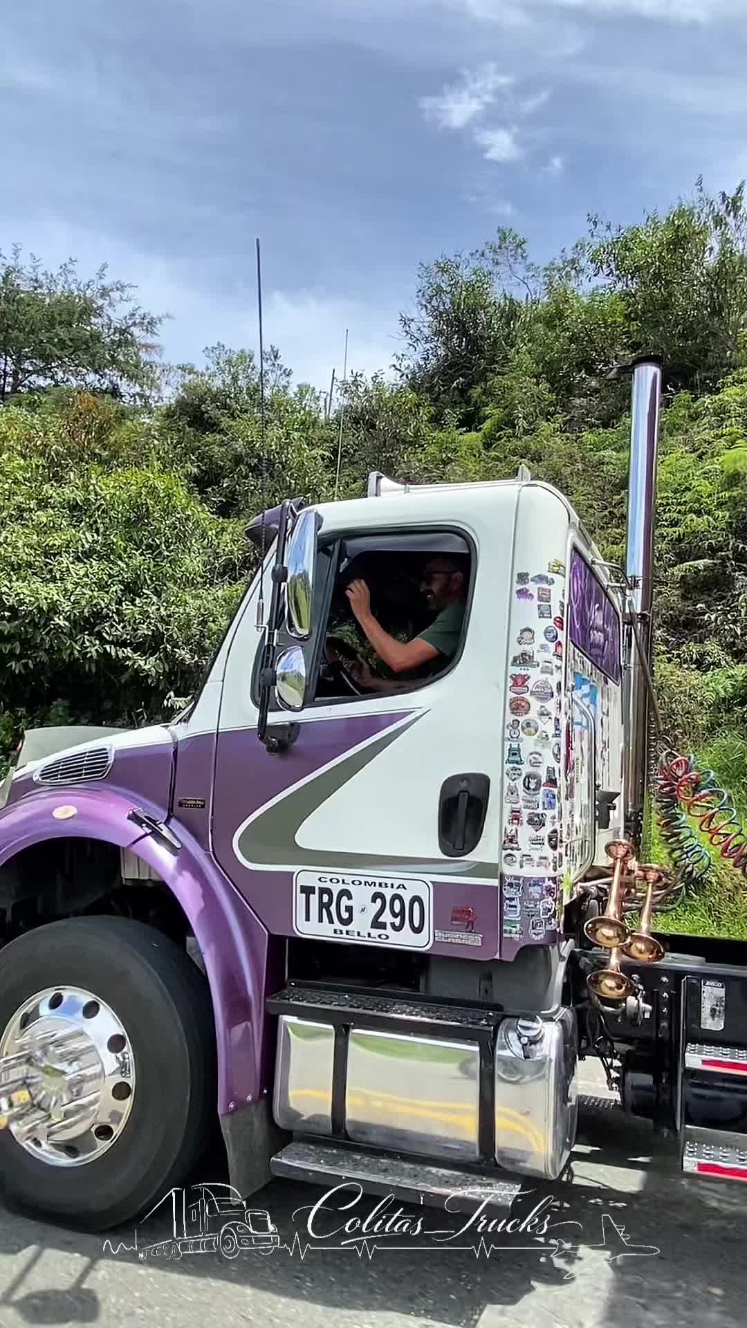 @๐๐colitas_truckss๐๐