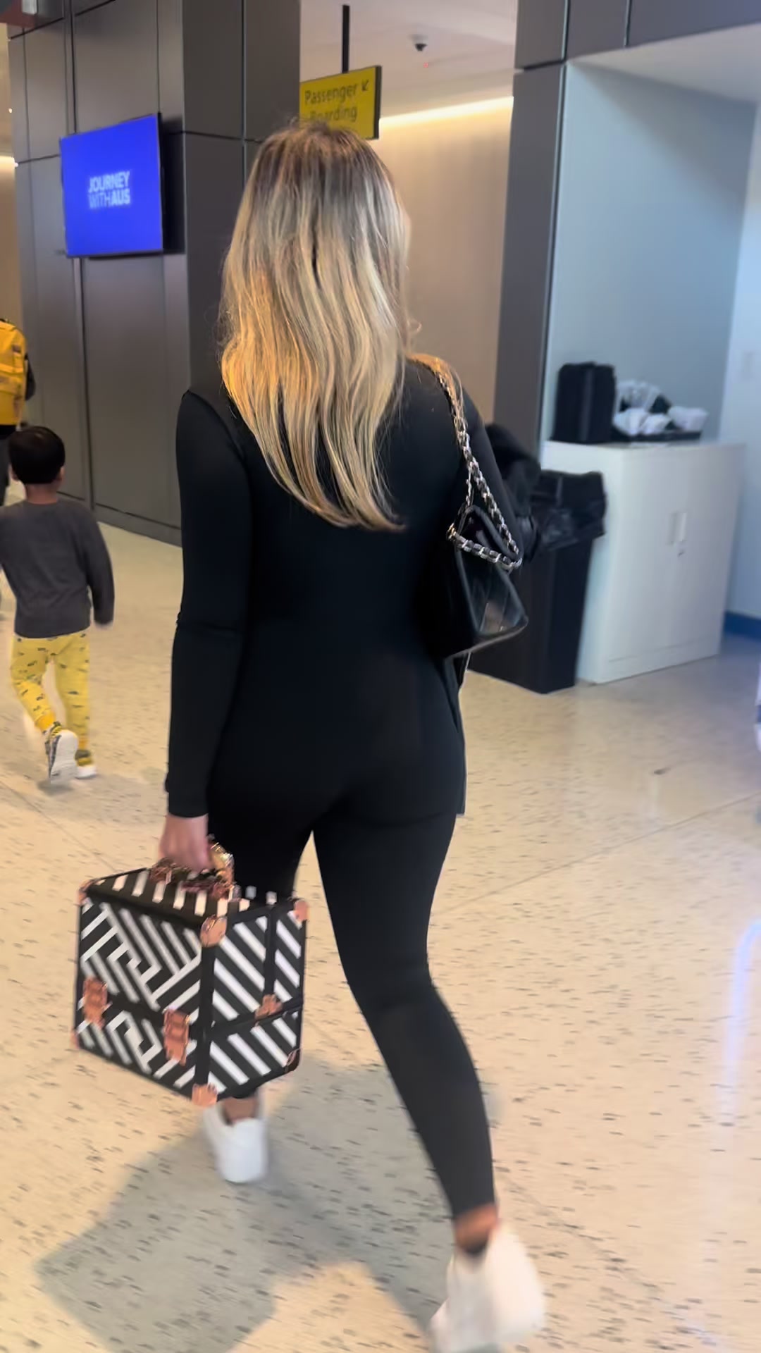 @Mommadelvalle