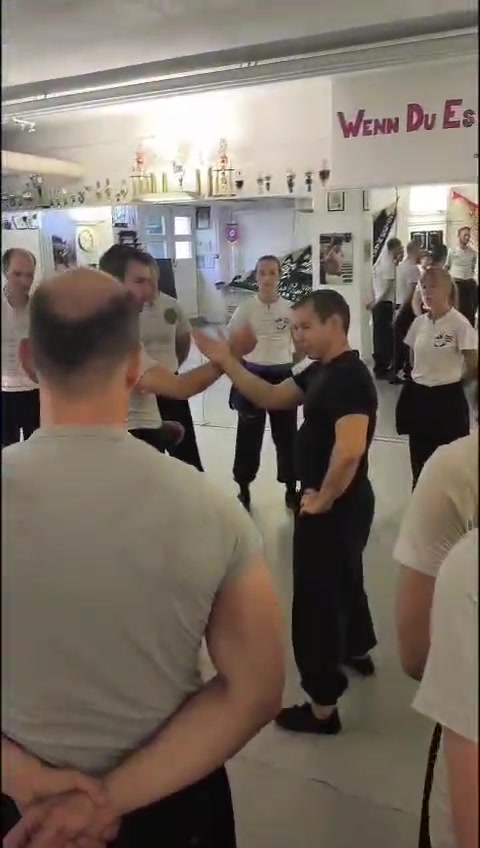 @KUNG FU SCHULE SEWER
