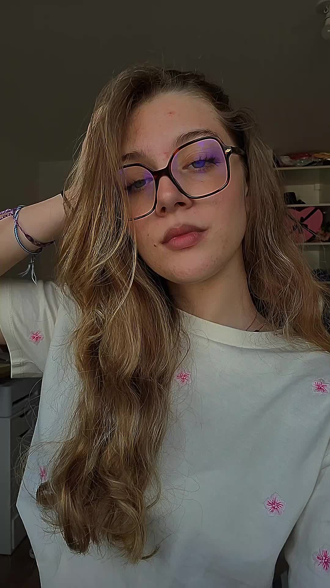 @hola🇵🇹🇲🇫