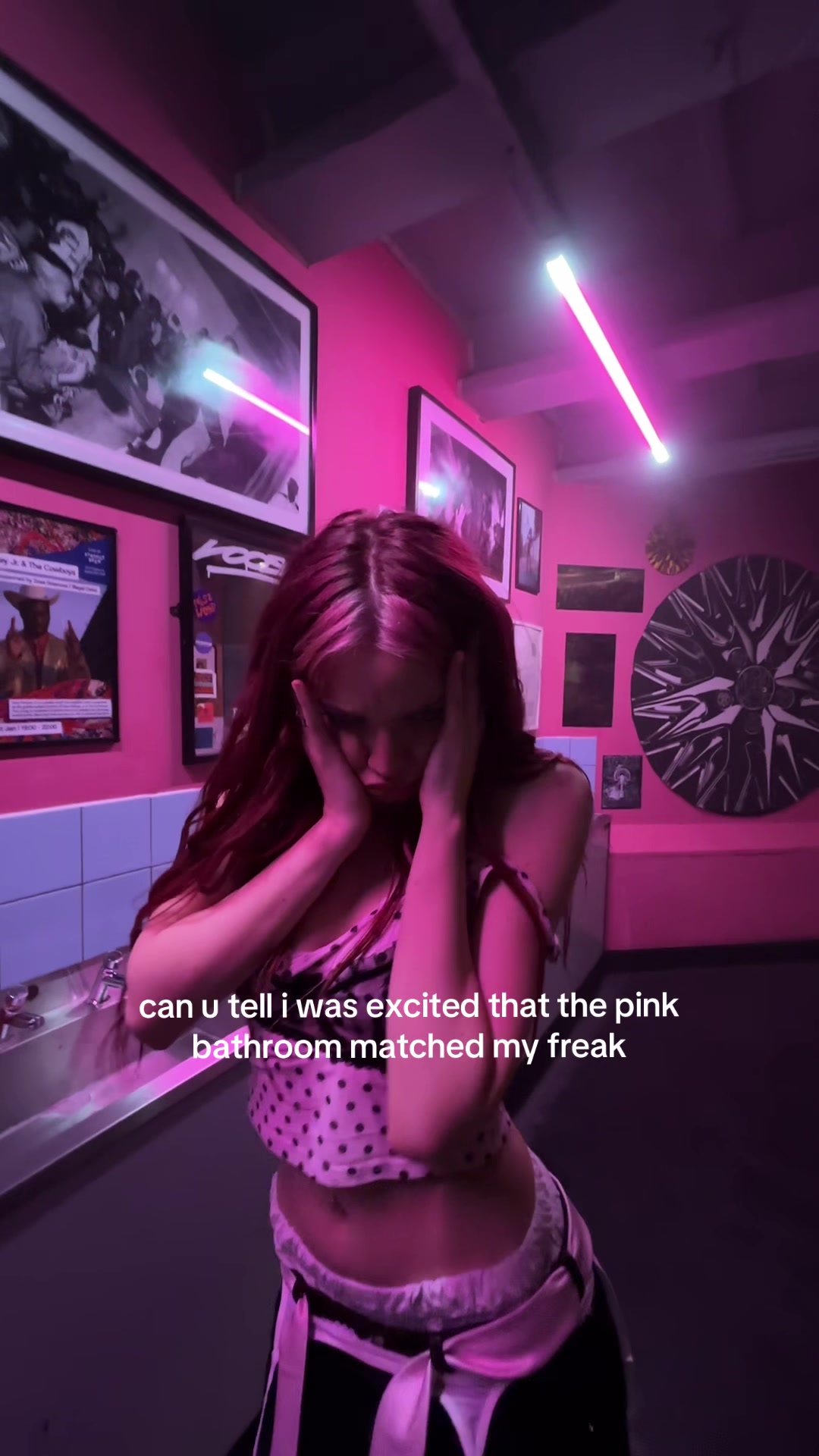@VANÈS
