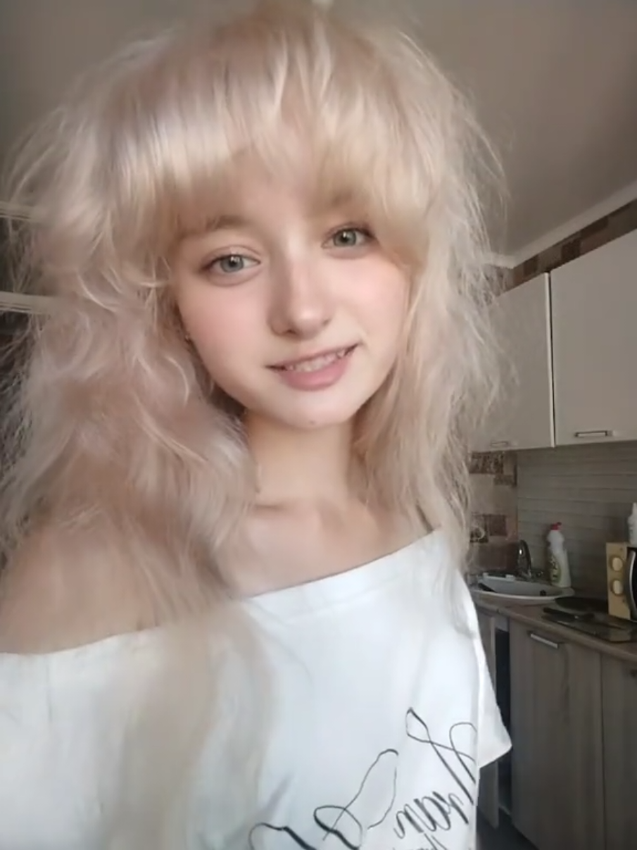@𝓔𝓿𝓸𝓬𝓱𝓴𝓪🪽