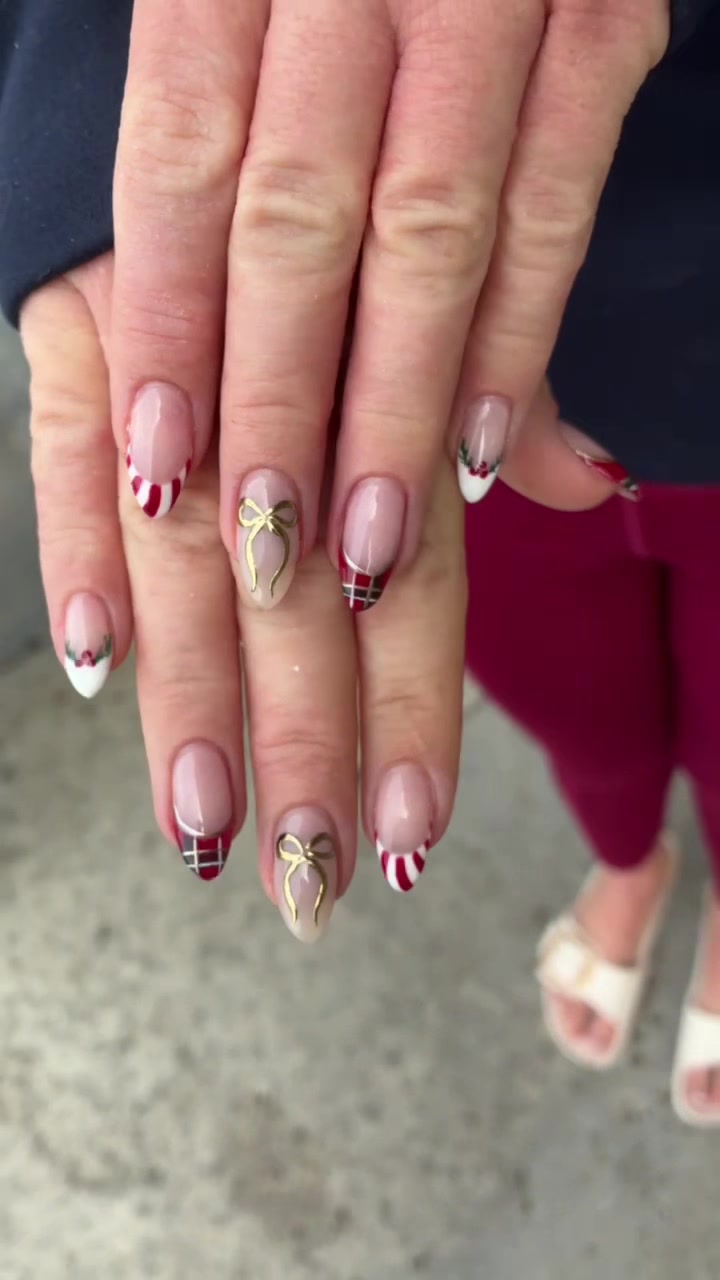 @blue sky nails del mar