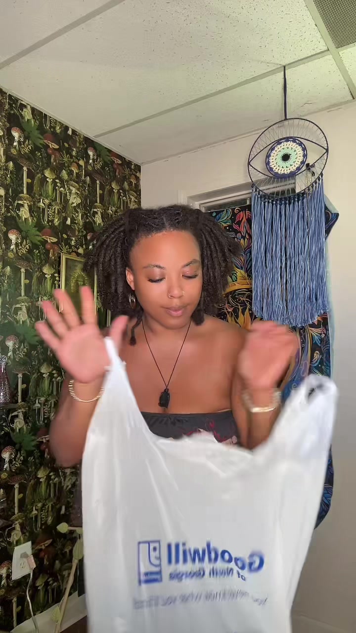@WhimZee 🌺✨🧚🏽🔮