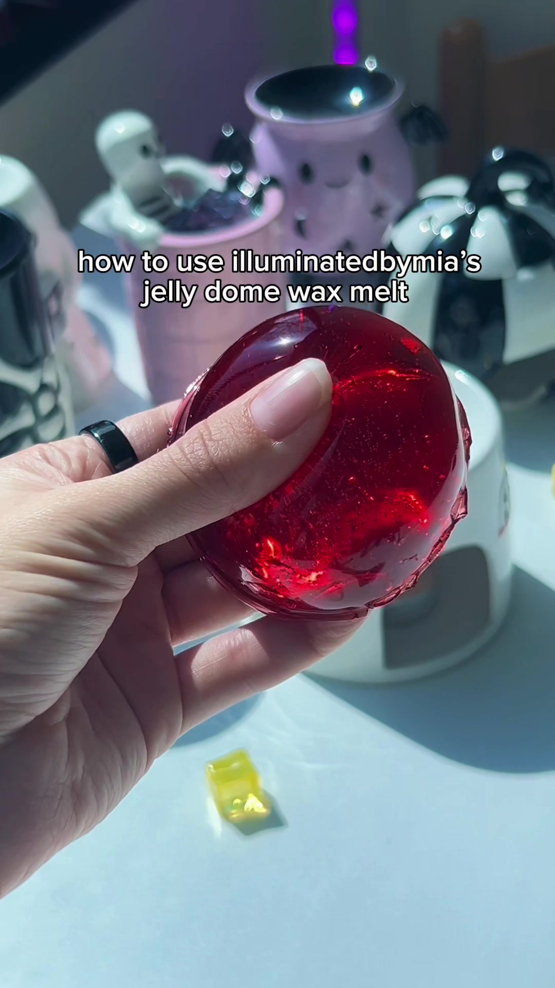 @illuminatedbymia