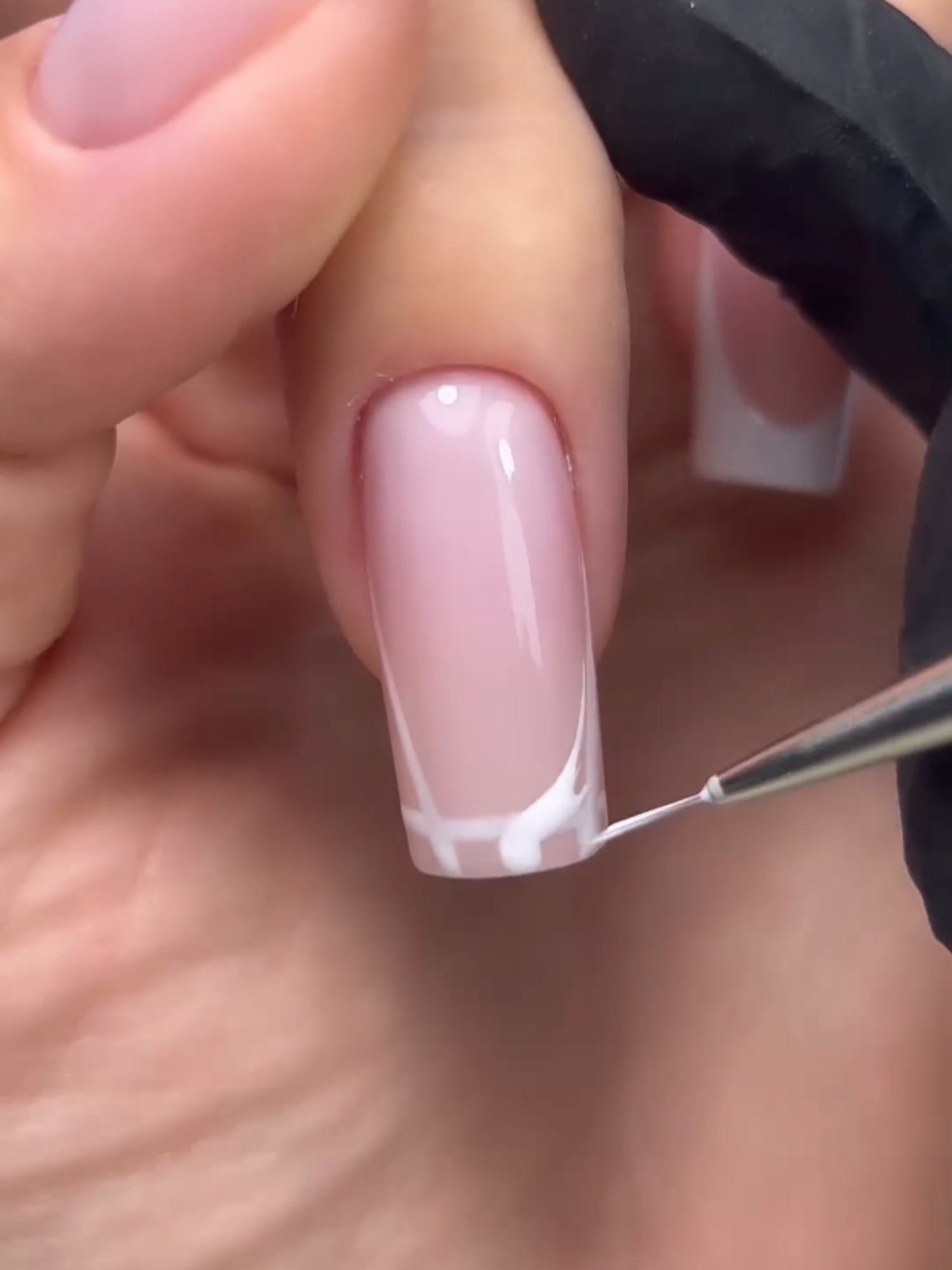 @Nails Company