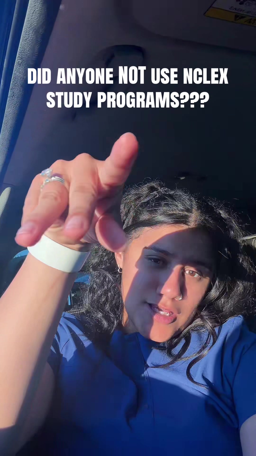 @Candy 🤍