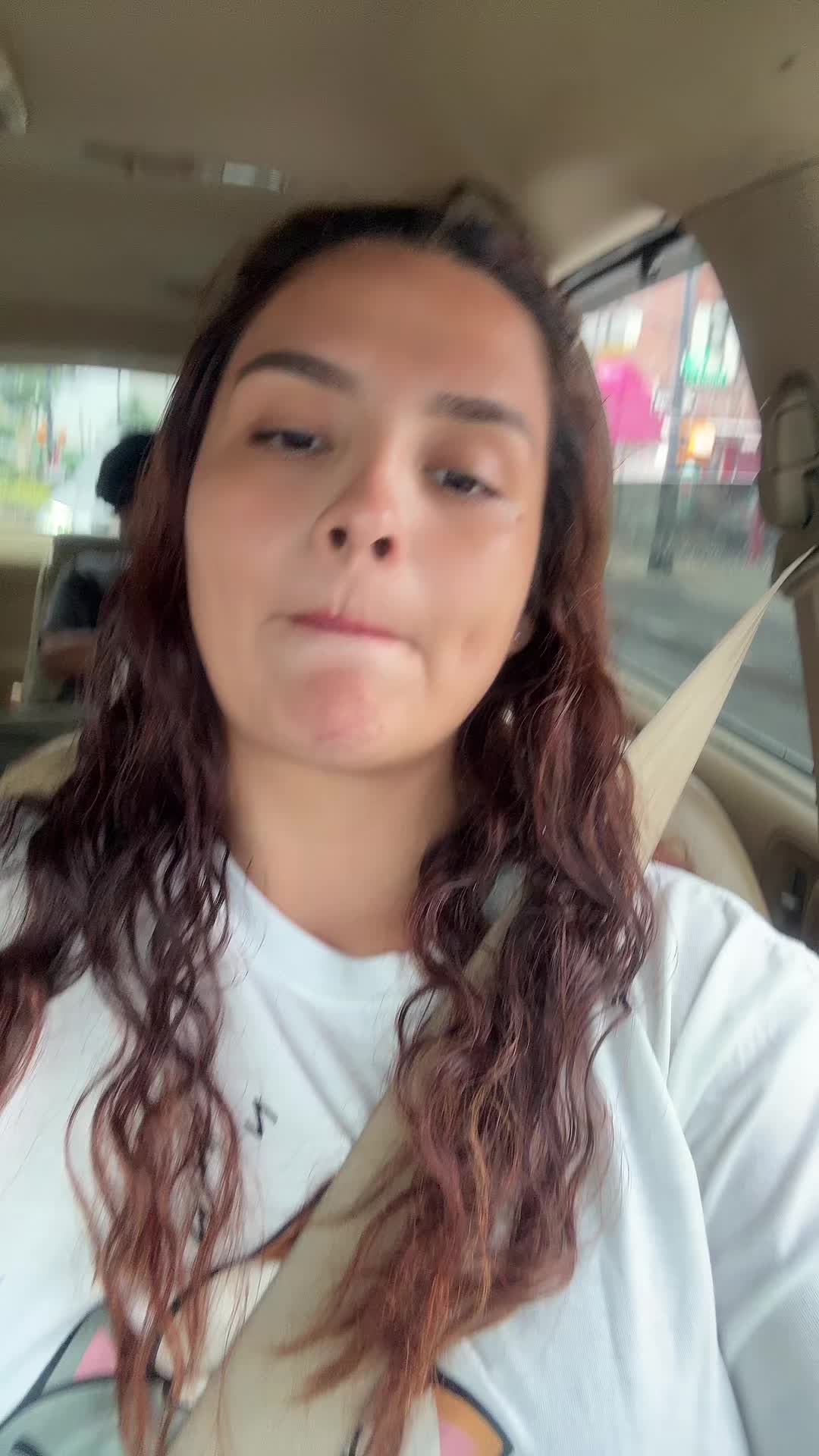@Cristina Espinoza 🦋