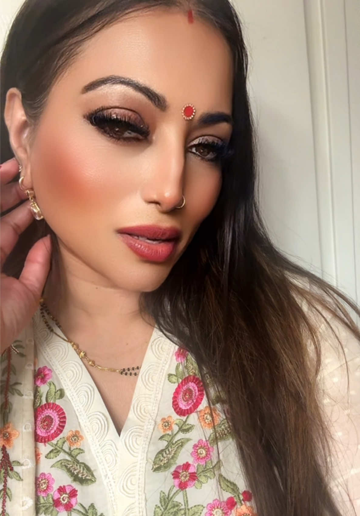@AsliSona