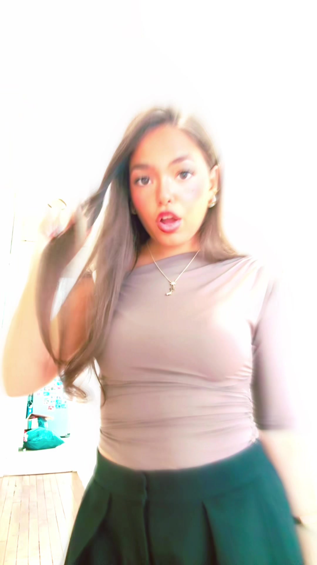 @sh&eacute;rone👩🏽&zwj;❤️&zwj;💋&zwj;👩🏽