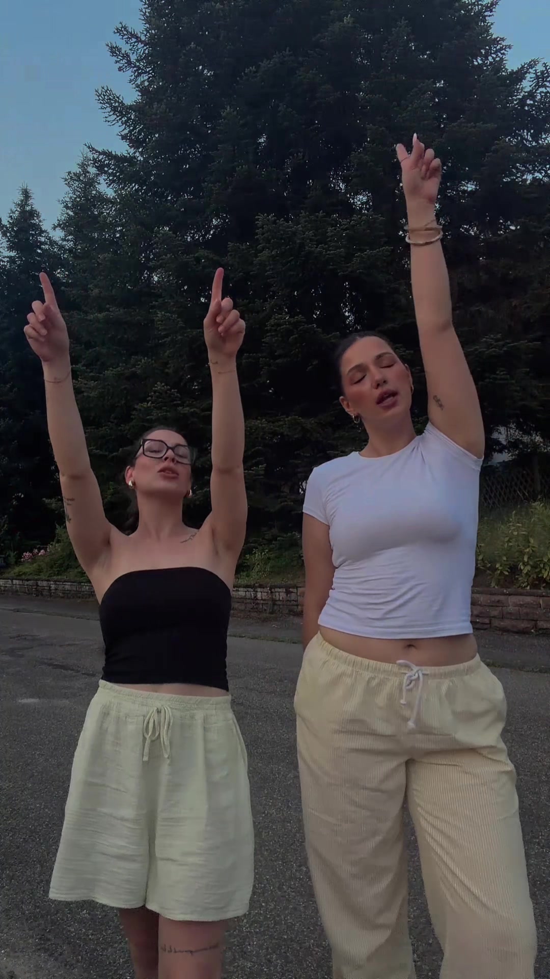 @ANNA UND AYLEEN⭐️