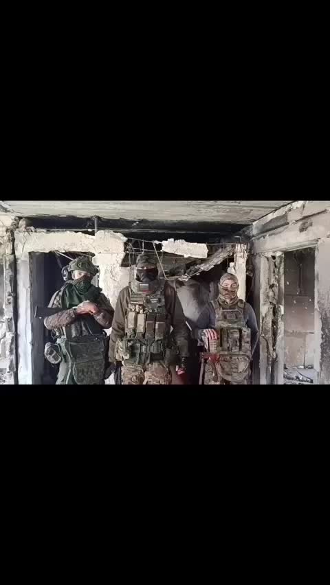 @715 [🇺🇦🪓🇷🇺🇲🇫]