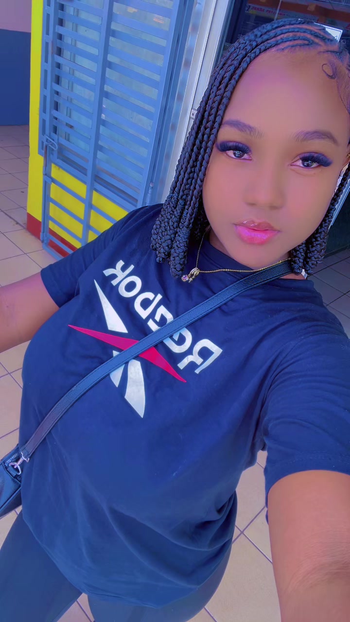 @_boujeesimone