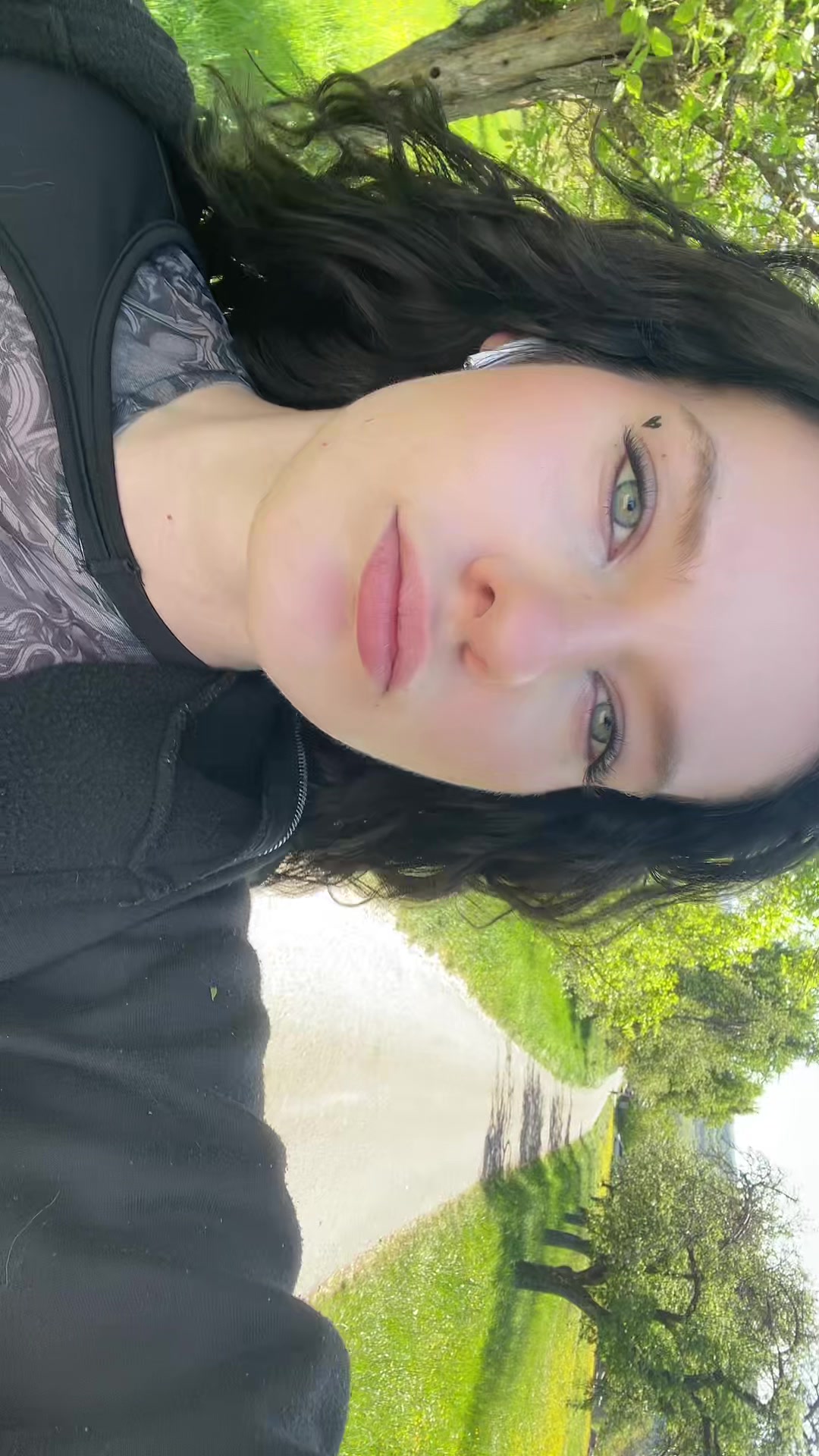 @EMI🦖