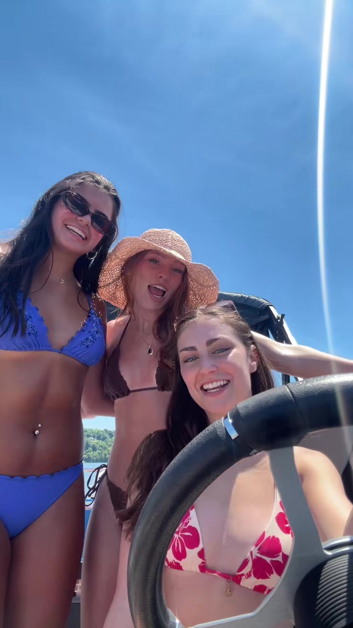 @Julia Ledda 🌊