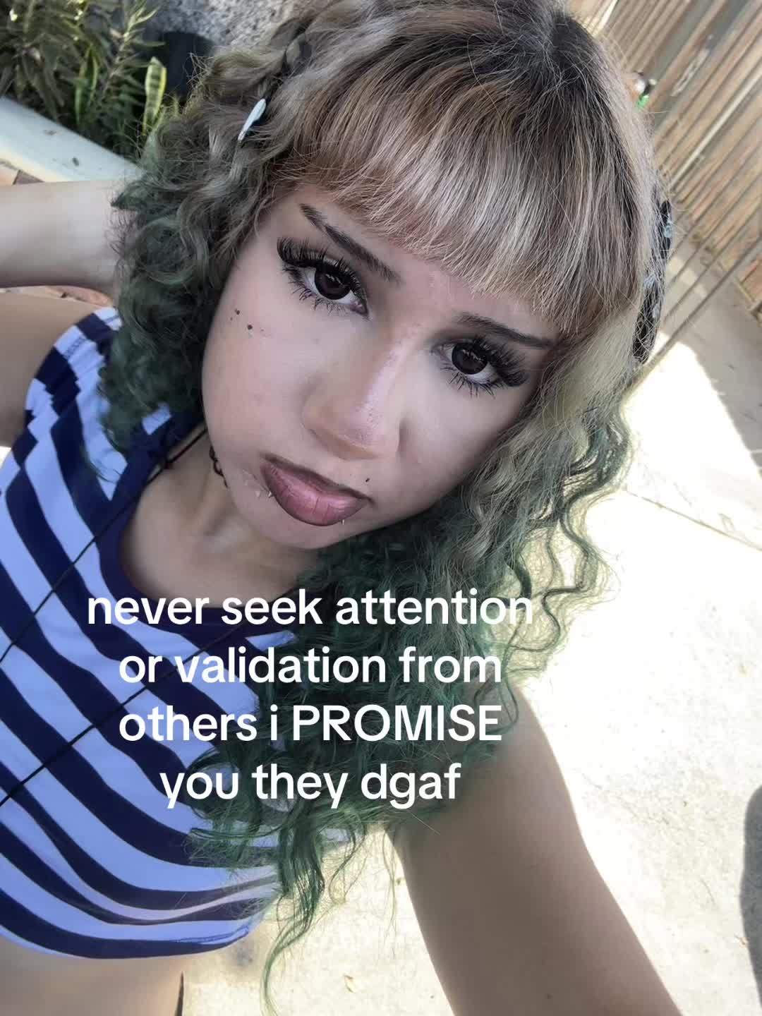 @☠︎︎