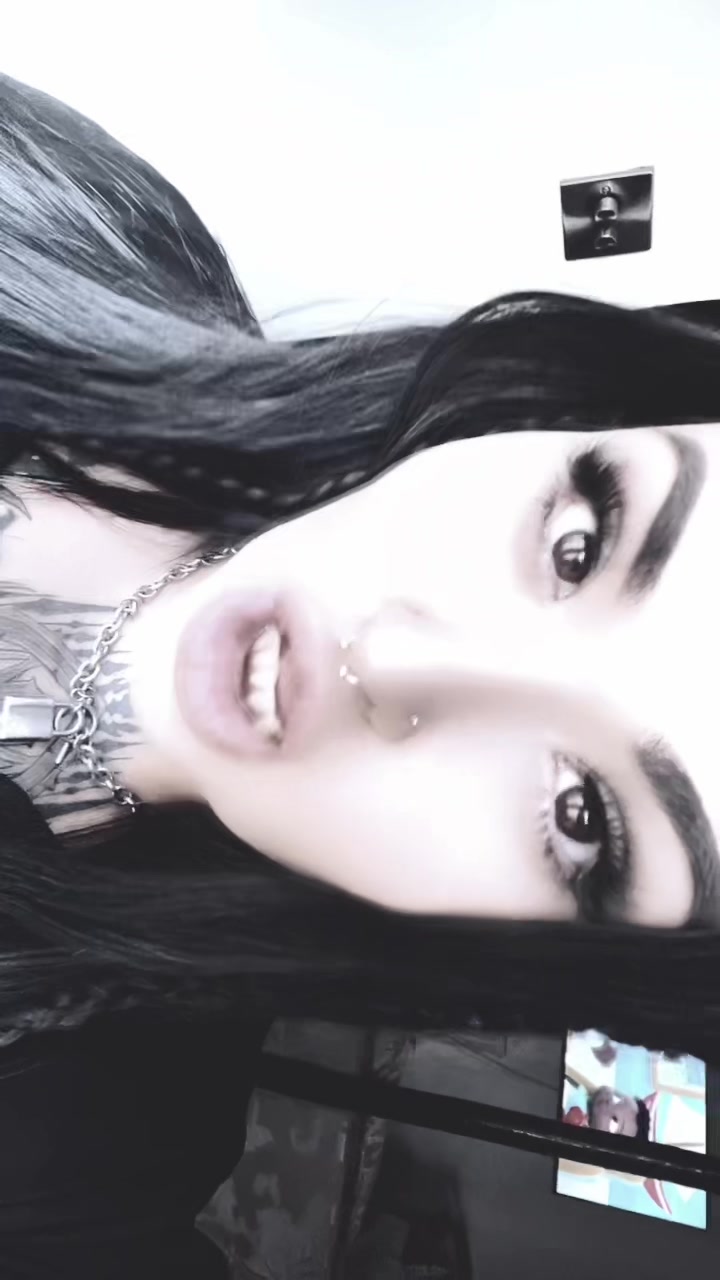 @𝕷𝖎𝖛𝖎𝖓𝖌𝕯𝖊𝖆𝖉𝕲𝖎𝖗𝖑🖤