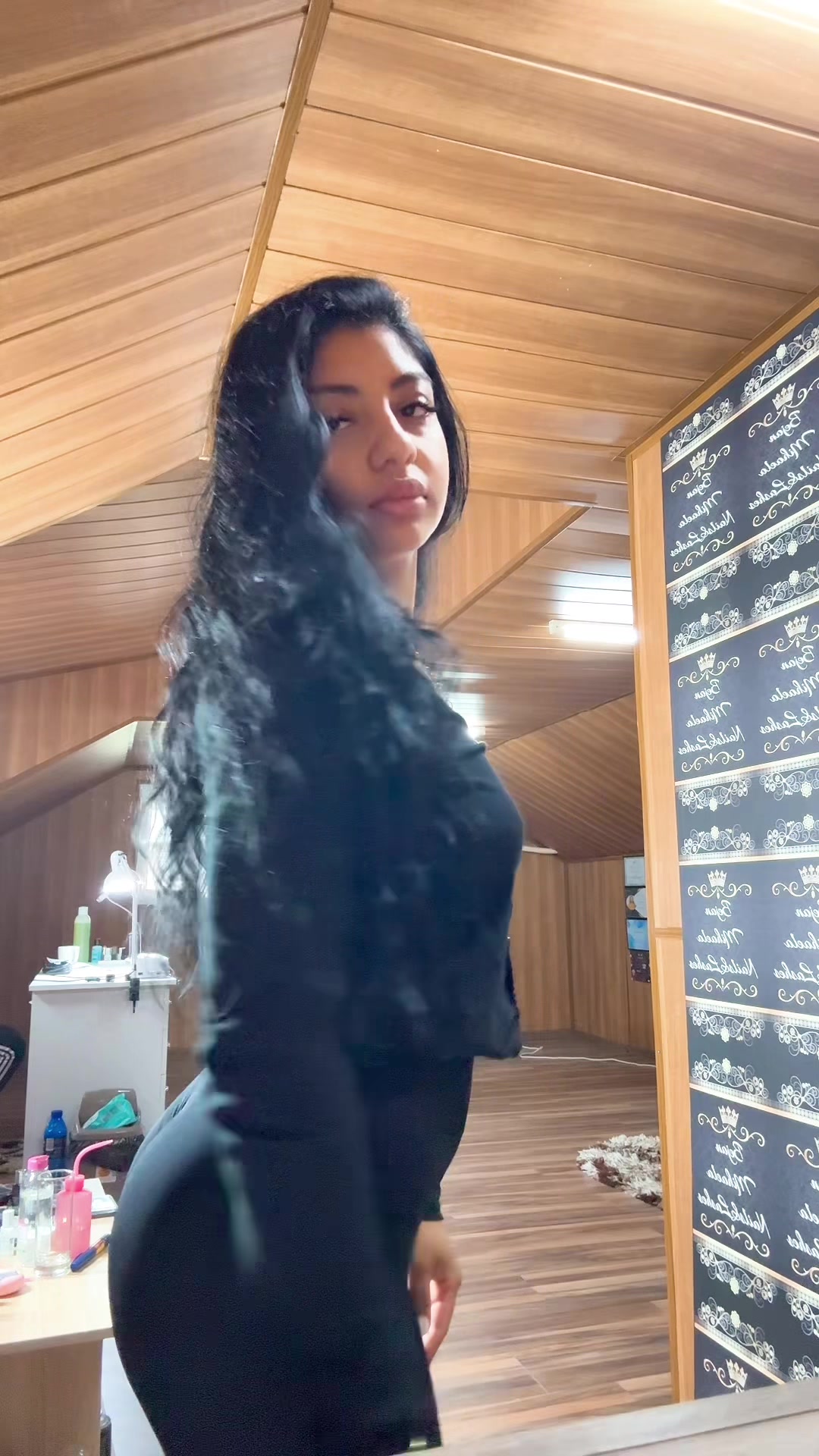 @𝐂𝐑𝐈𝐒𝐓𝐈𝐍𝐀