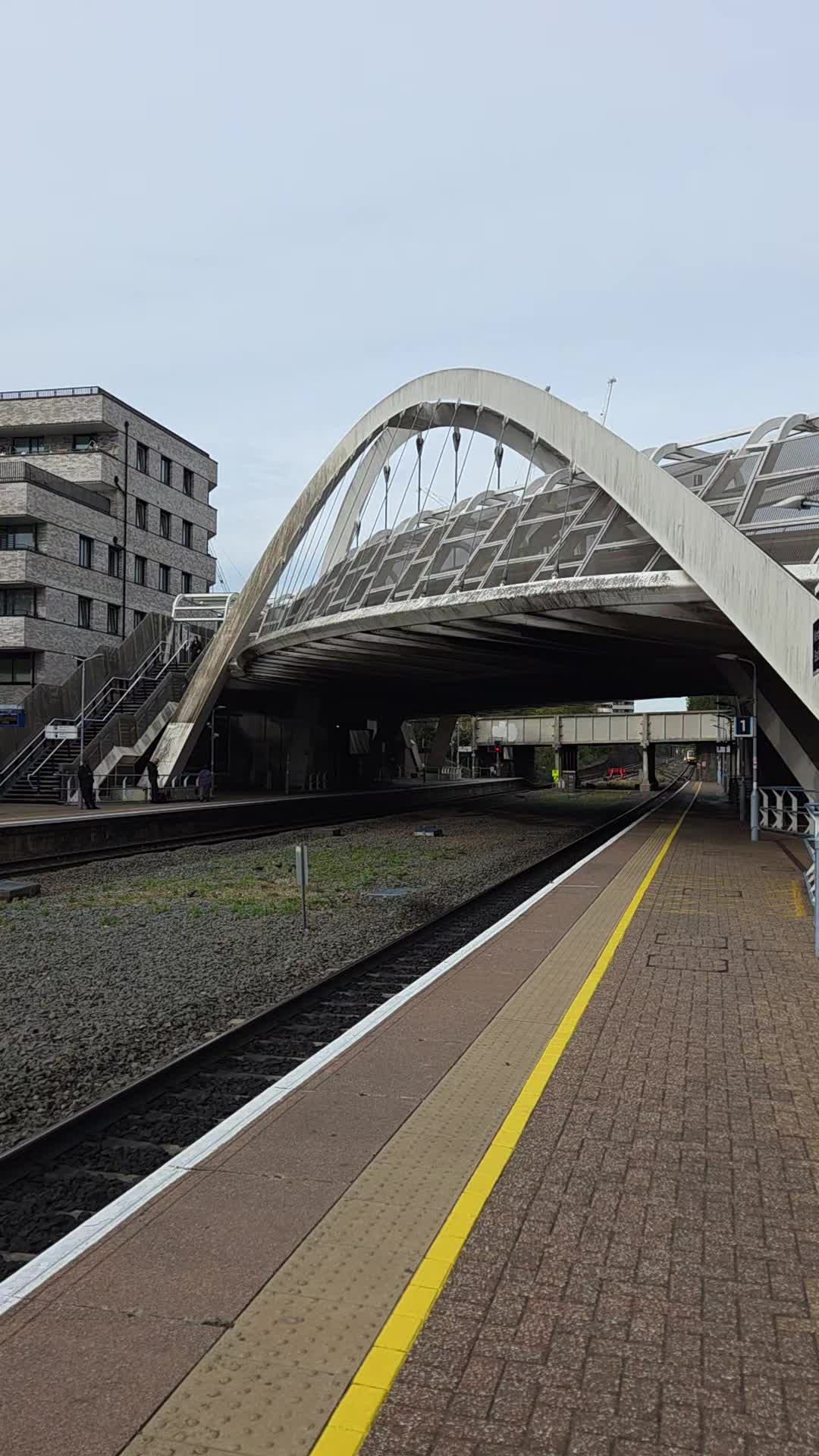 @LynnRailUK