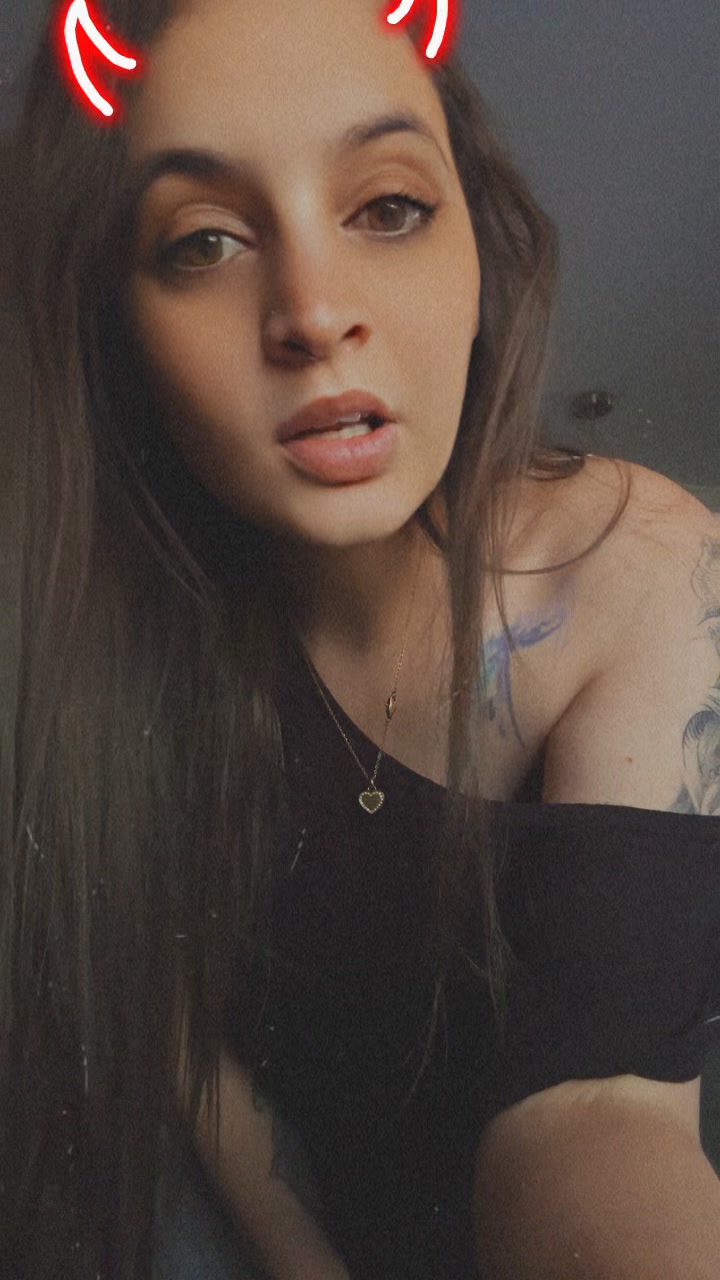 @Lil shadow 🥀🖤💋🖕🏻