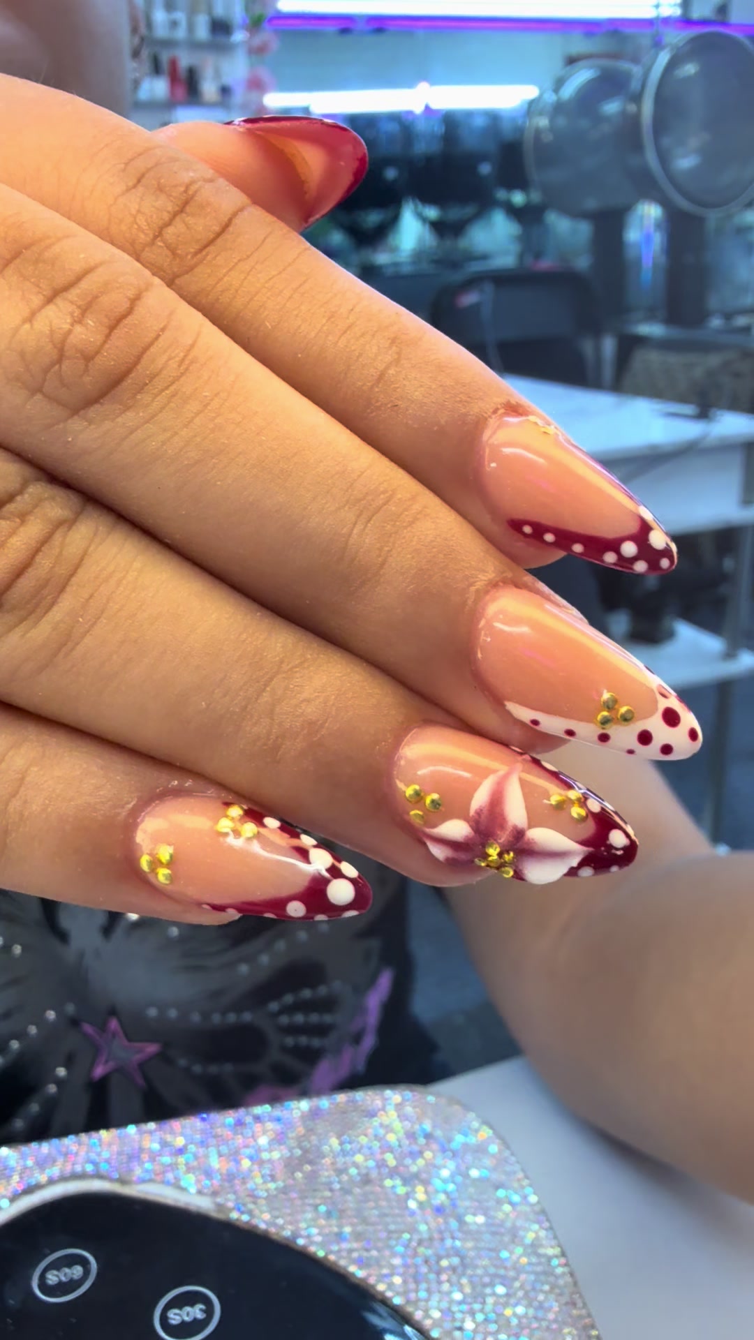 @ada_nails