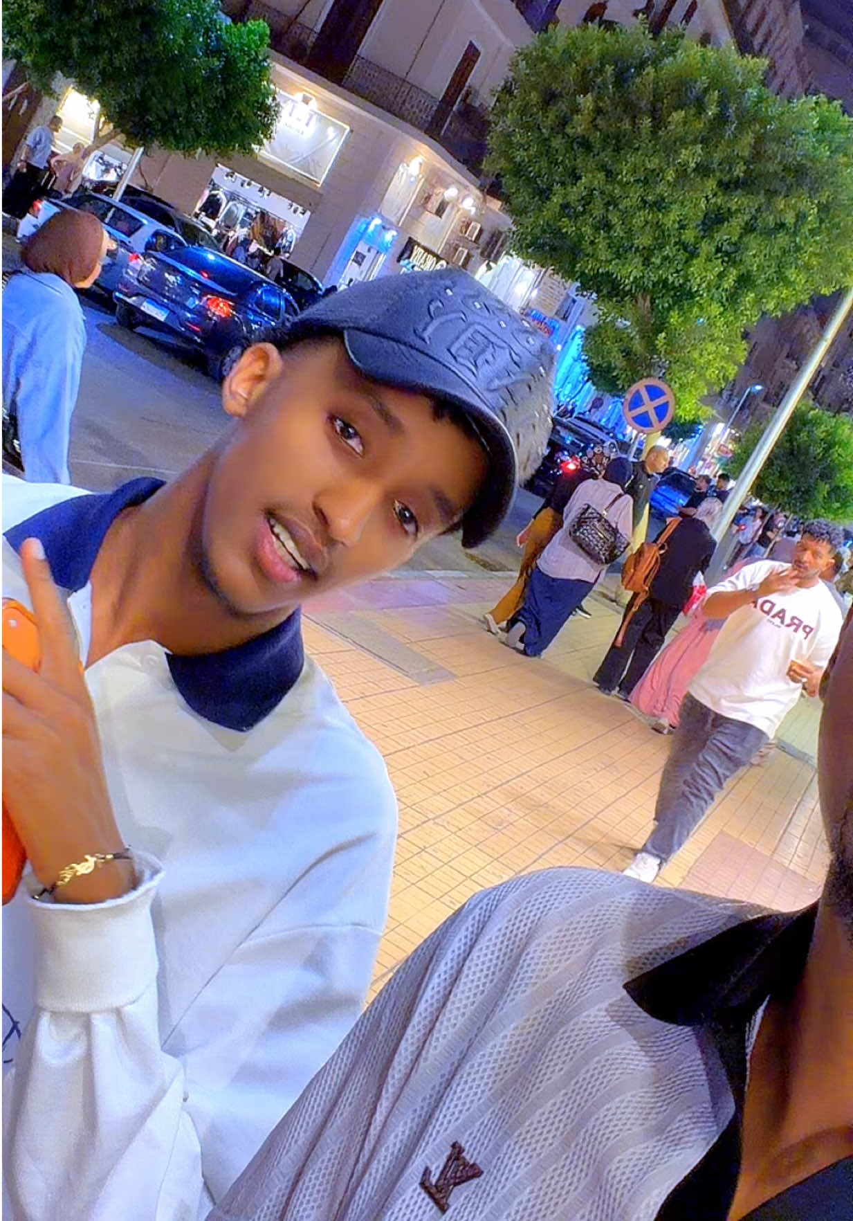 @IBSISHAGO🦋🤍