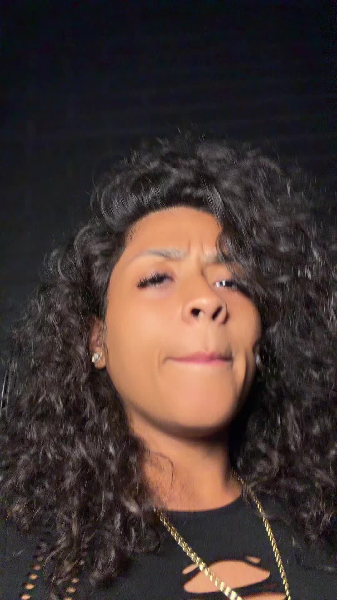 @LaRealAsh