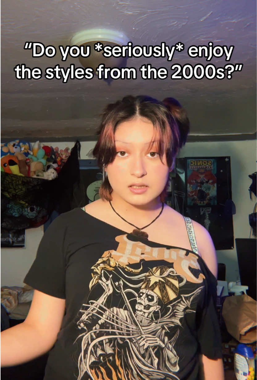 @gloomy_ari_