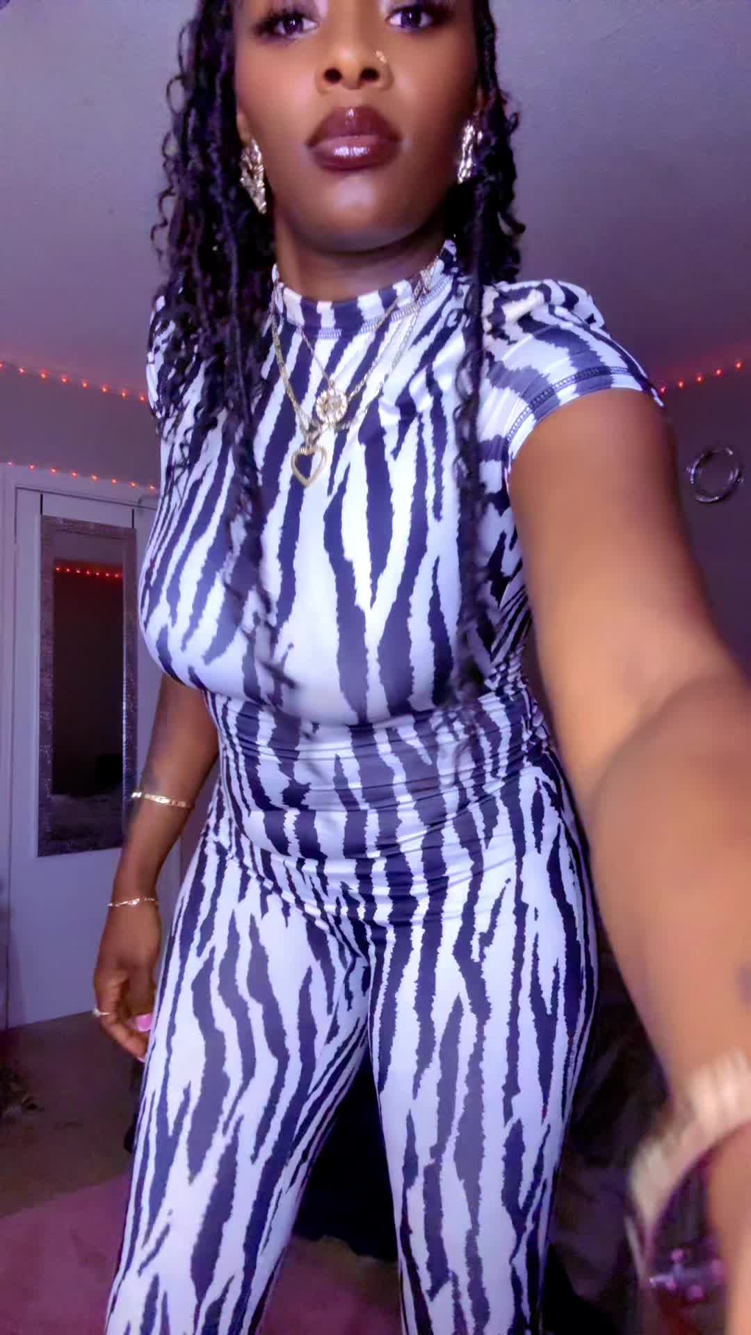 @Tyy🫦