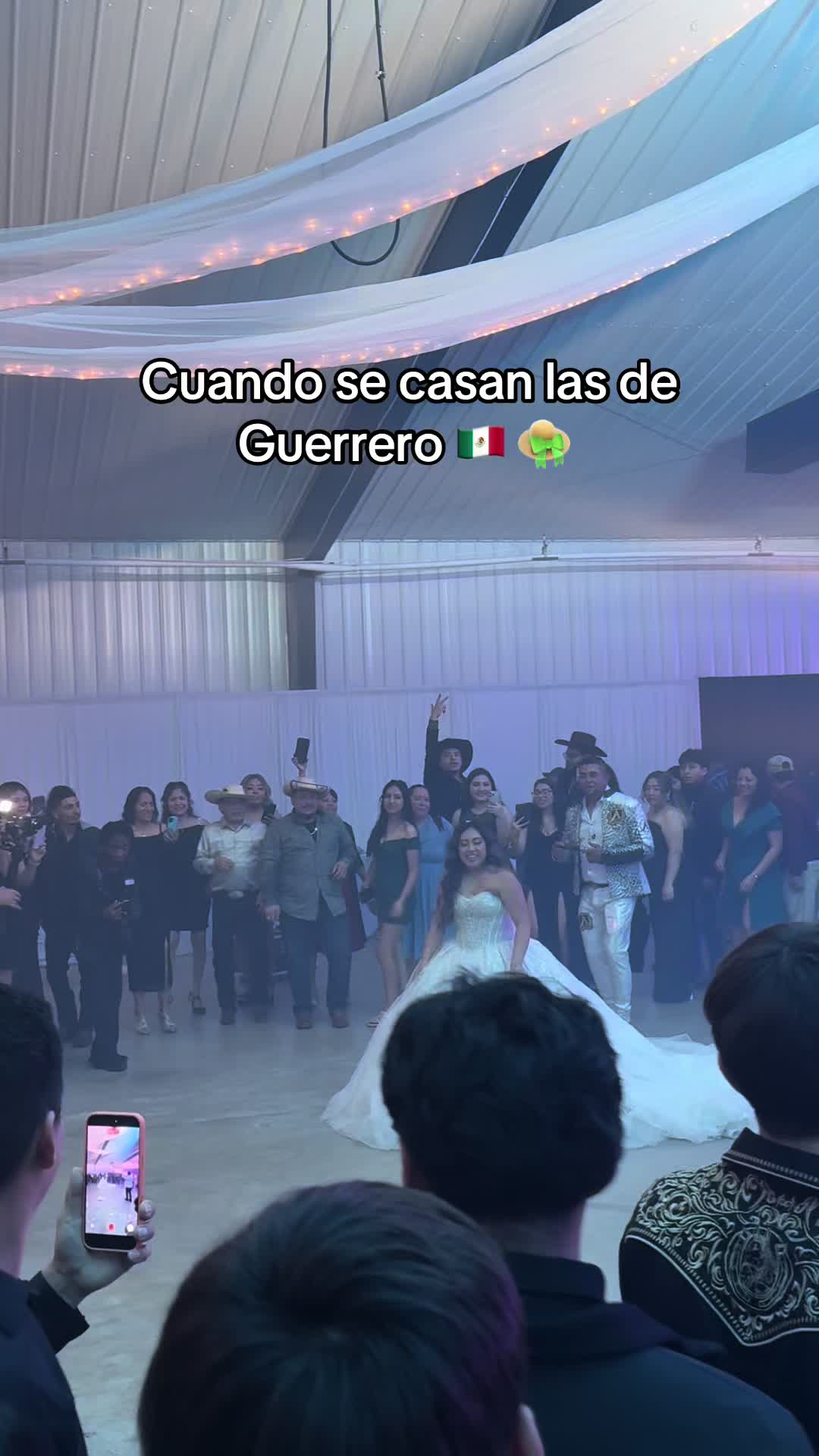 @Dayana&ensp;Arano