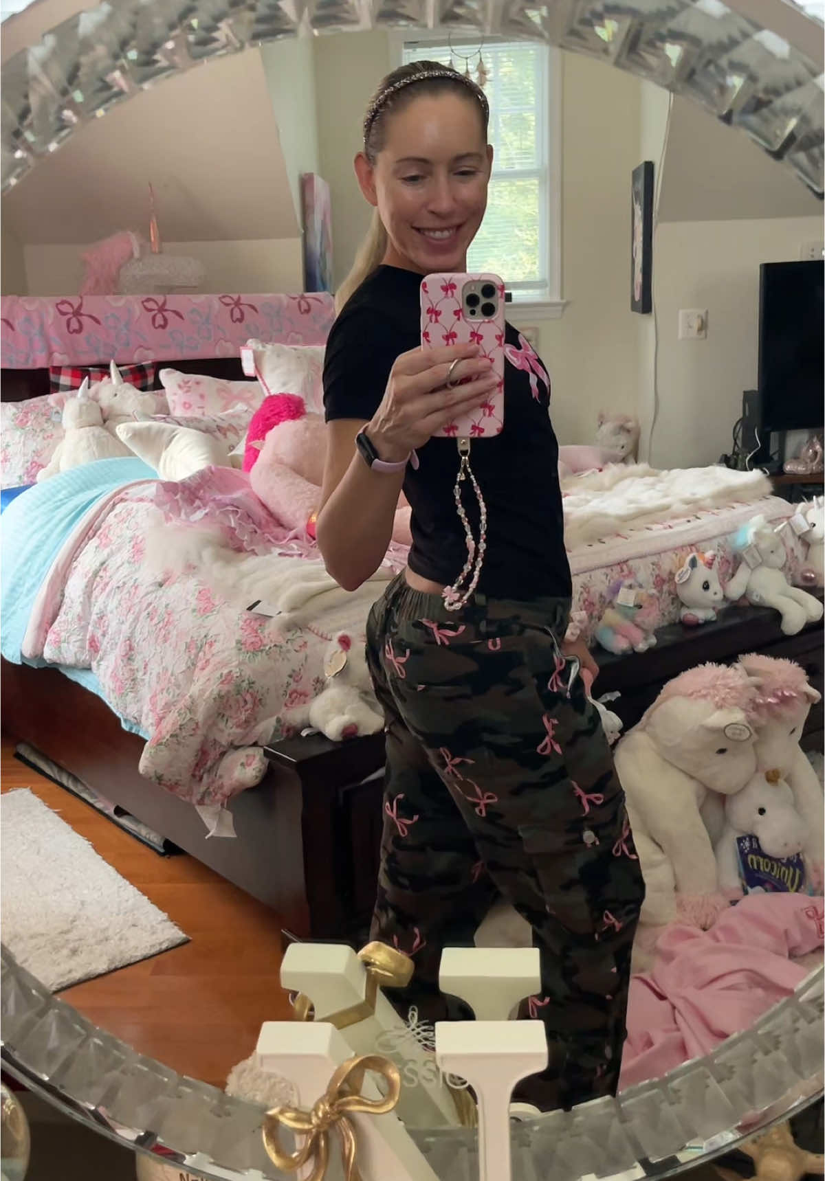 @๐ฆ๐ Nicole Alexandra ๐๐ฆ