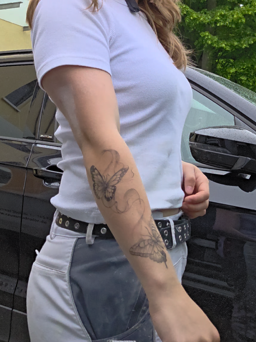 @Charly👷♀️🎨