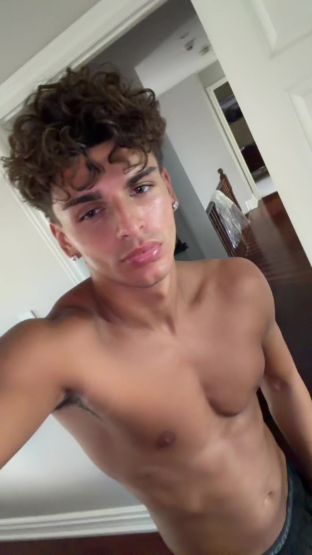 @chris.nikoo