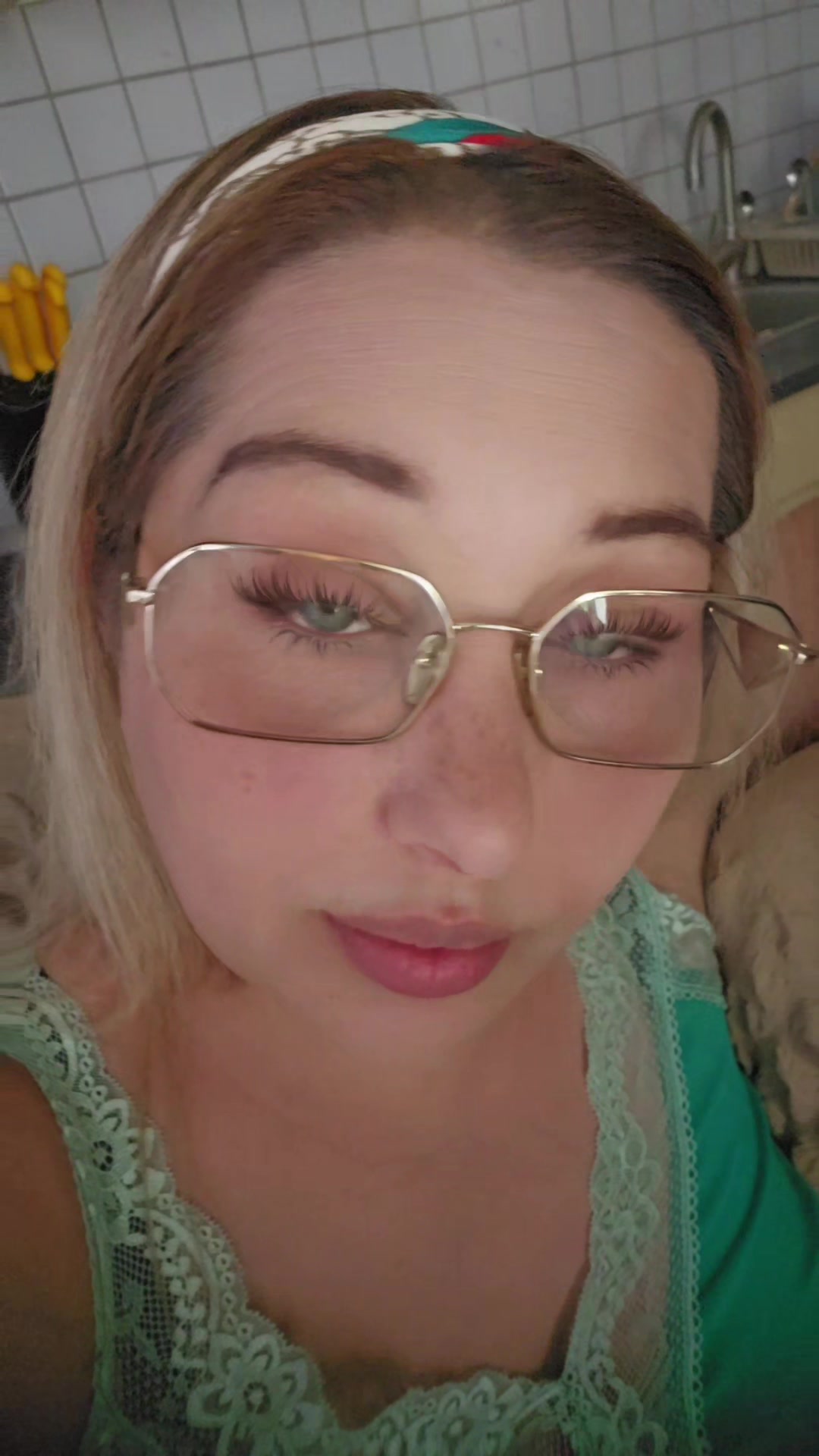 @AGELICA