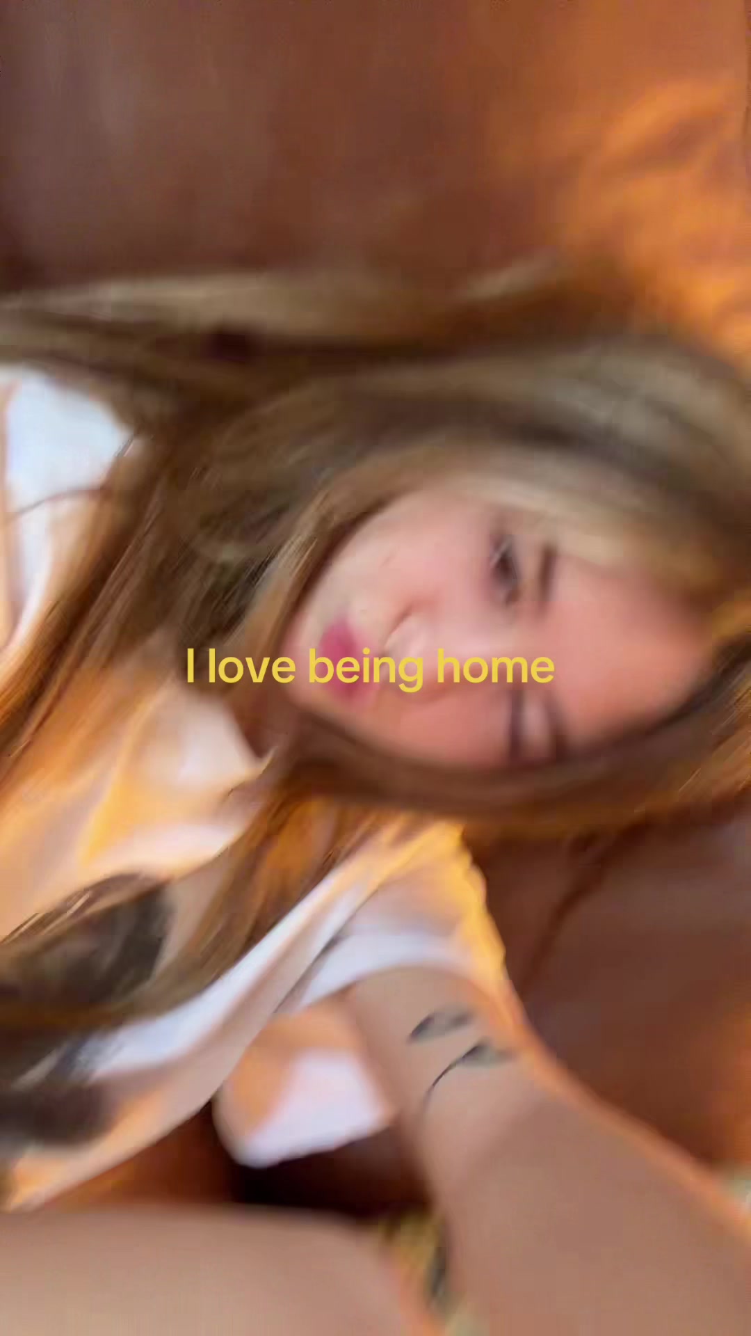 @skyskysofly