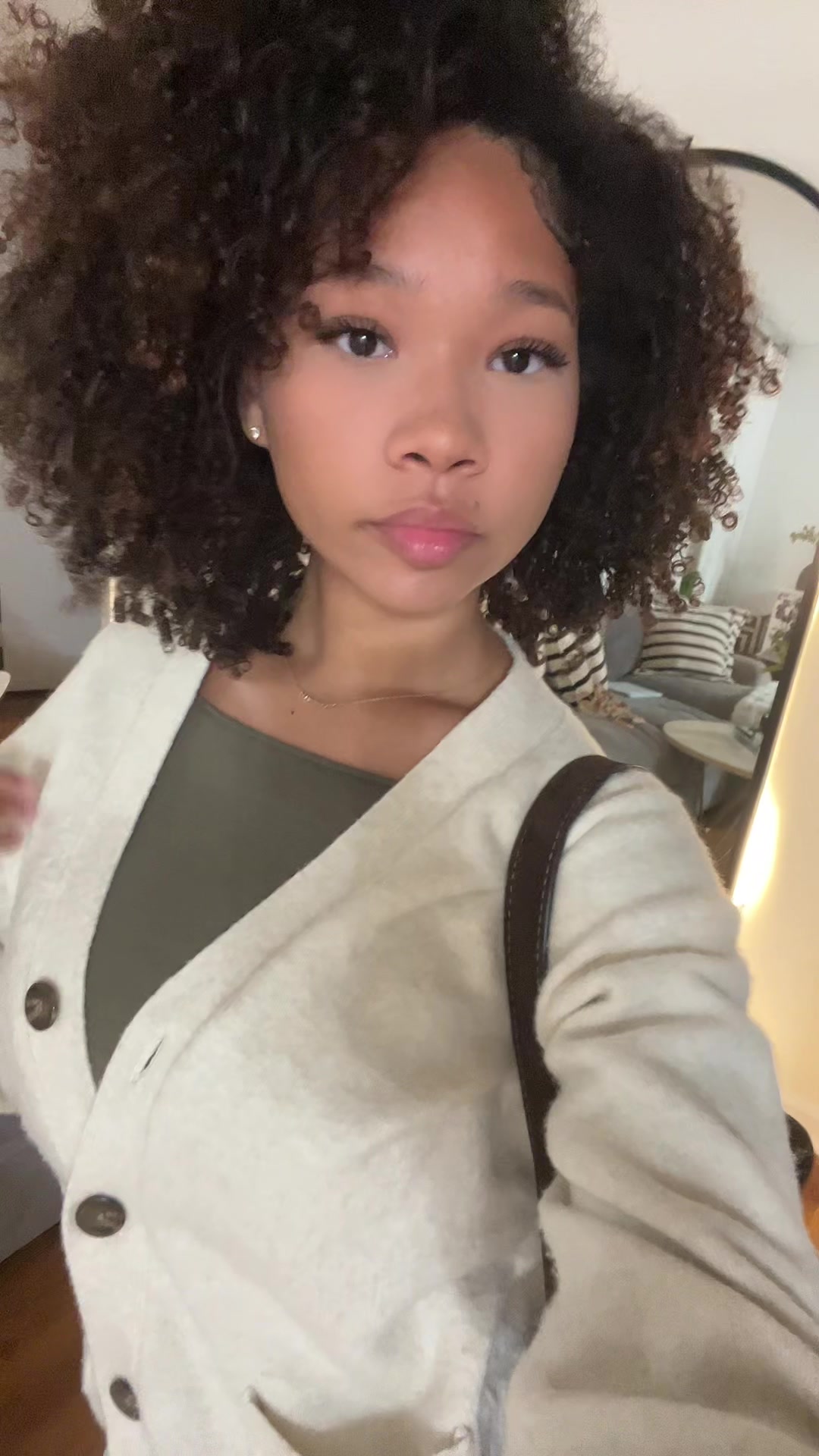 @anayah 🧏🏽&zwj;♀️