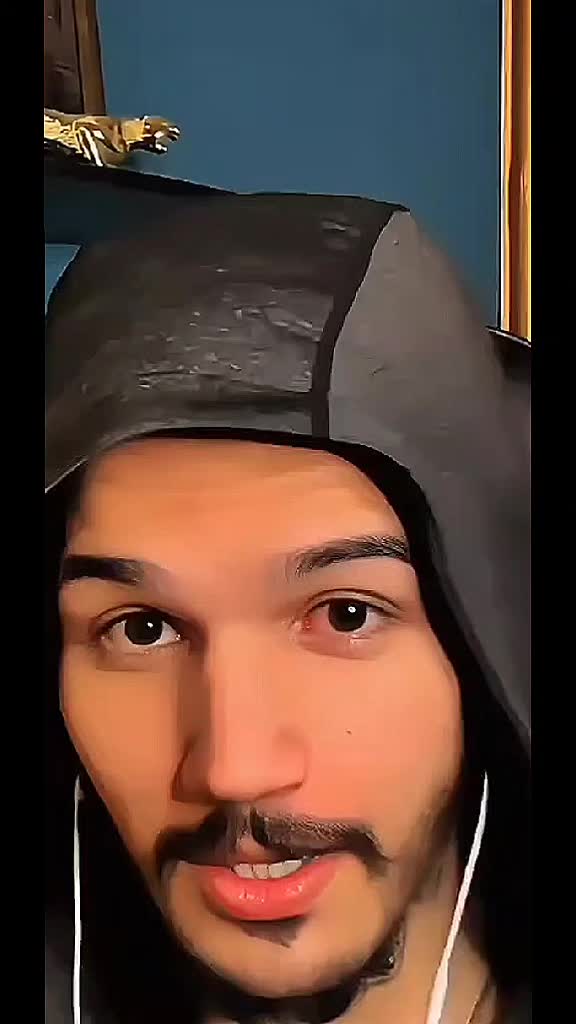 @𝐈𝐭'𝐬 𝐀𝐛𝐝𝐮𝐥𝐥𝐚𝐡_👑🦅