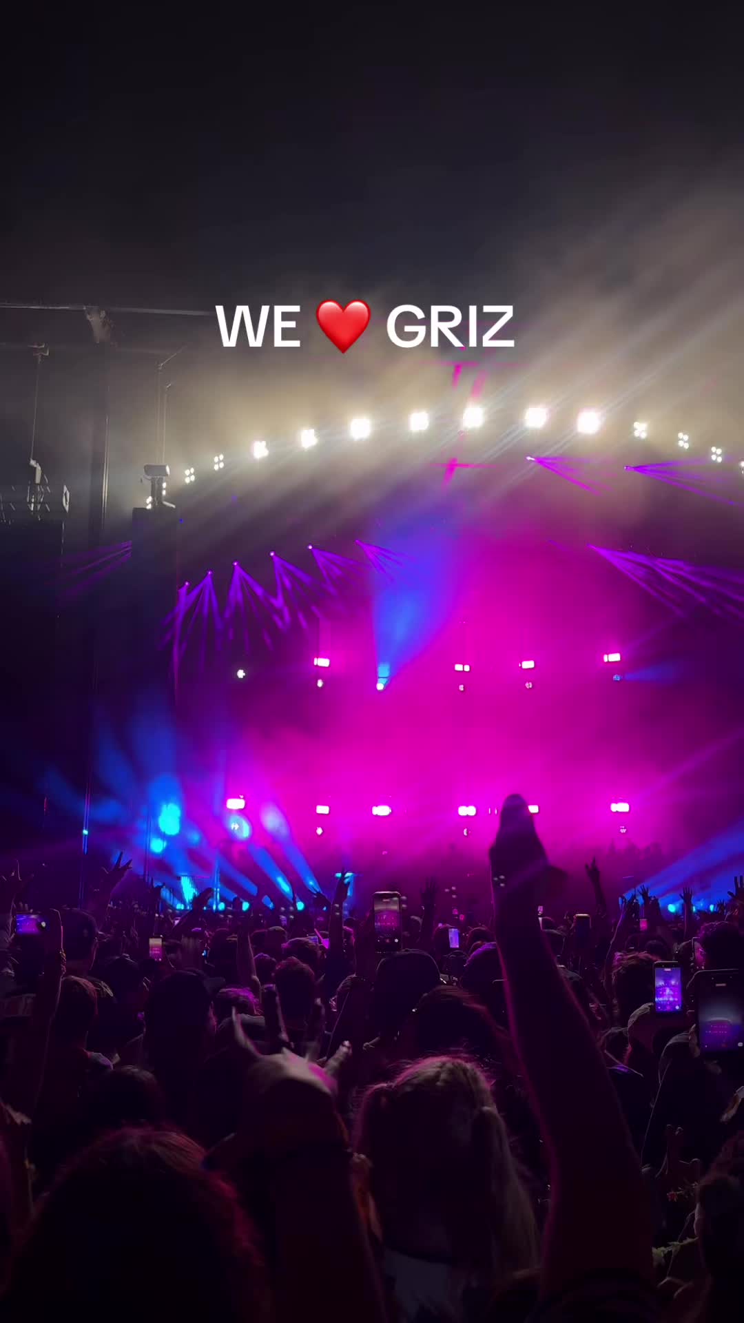 @ari 🖤✨🎰