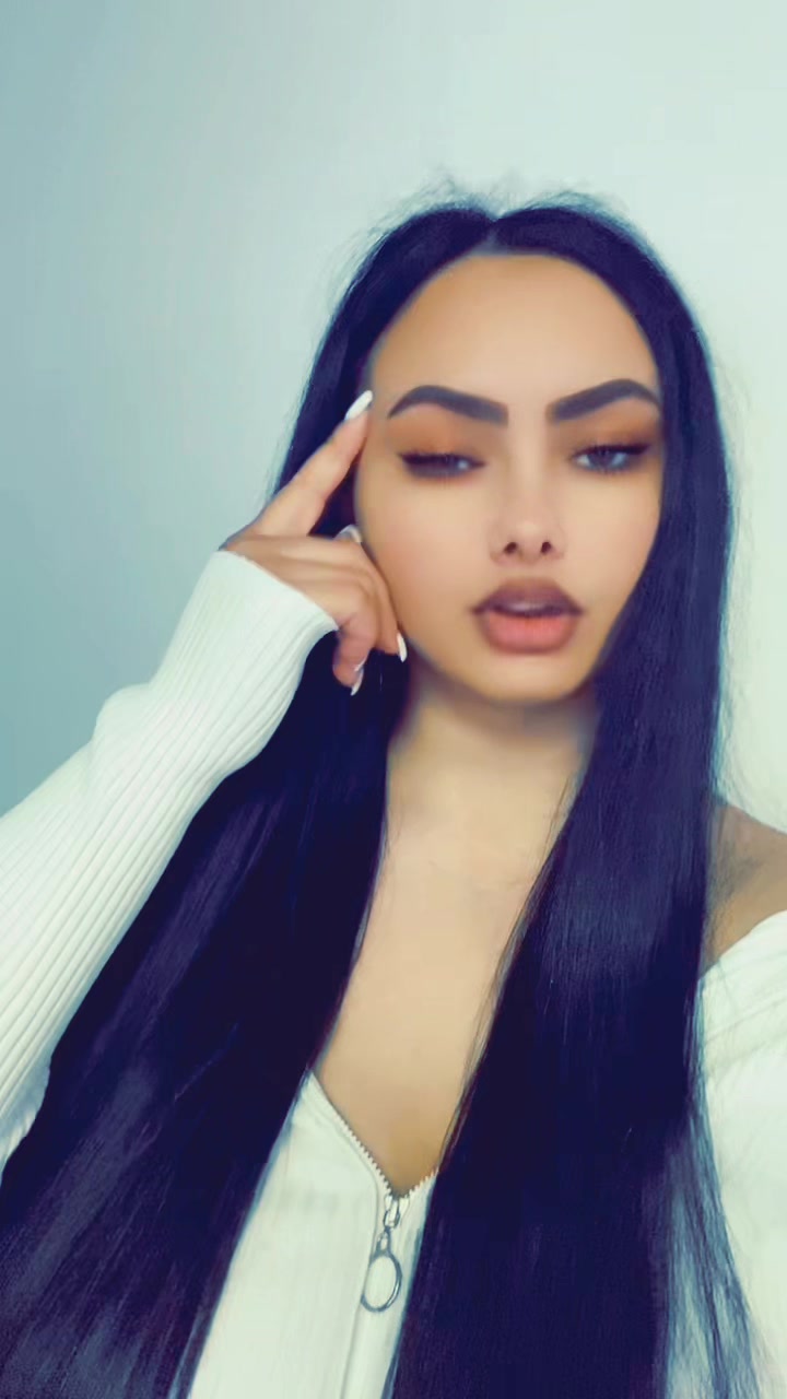 @AdrianaMaria09