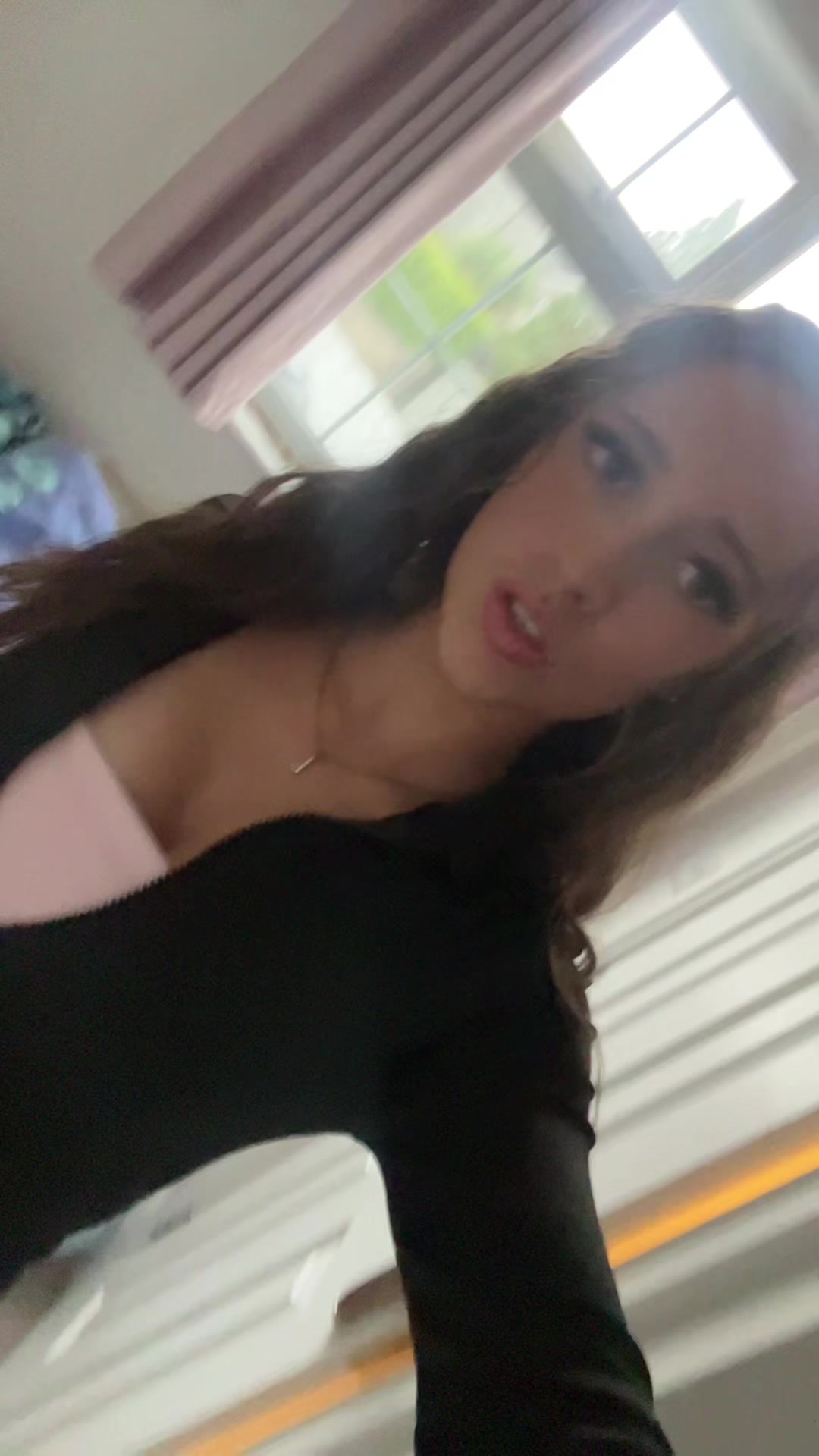 @𝐋𝐚𝐨𝐢𝐬𝐞 𝐃𝐚𝐯𝐢𝐬