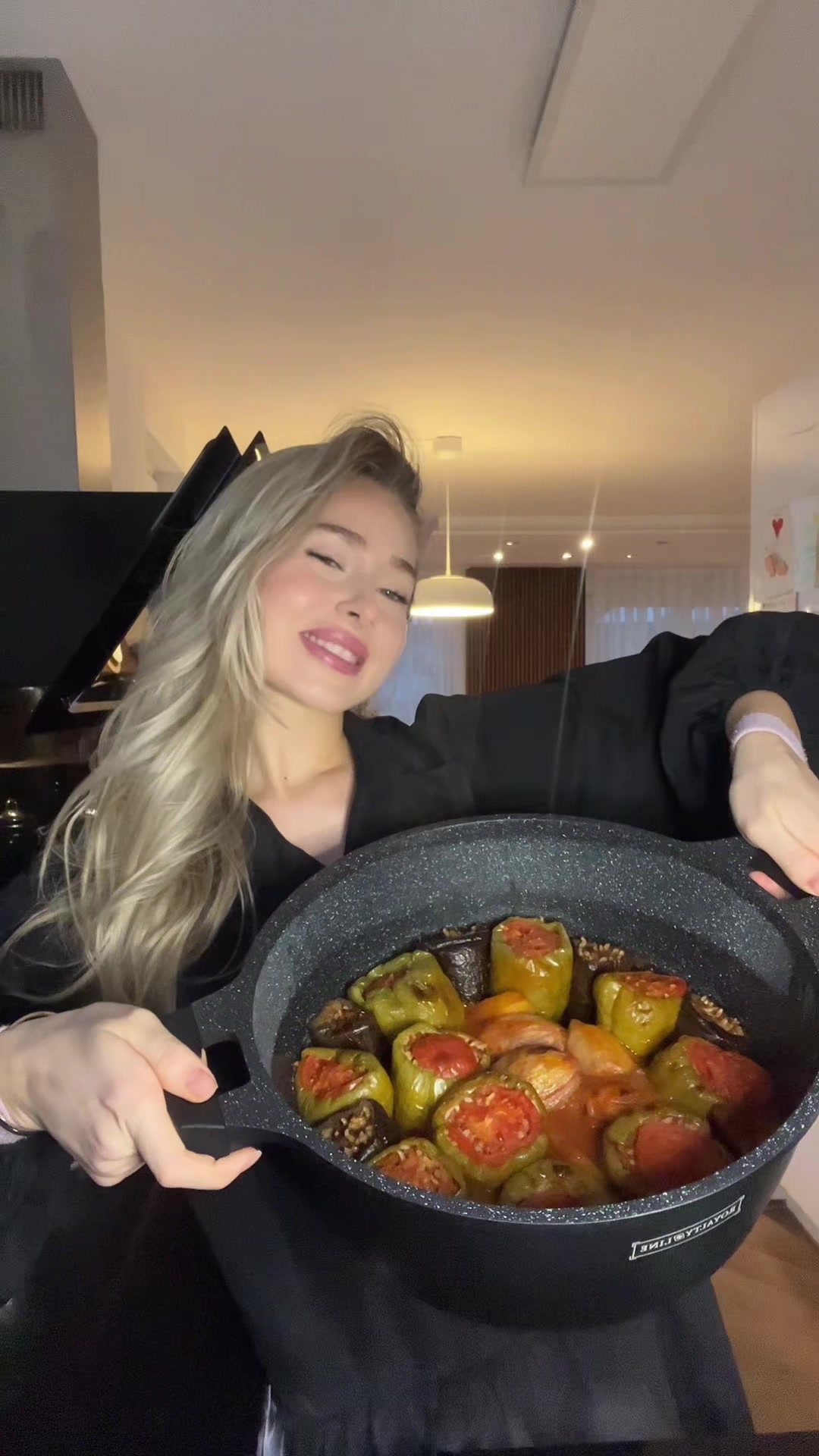 @linaselicious